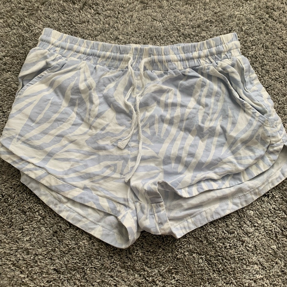 Billabong Zebra shorts size S